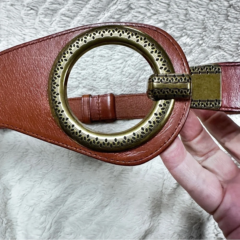 Coldwater Creek Funky BOHO Leather Brown Brass Circle Hook Belt, Adjustable  S/M